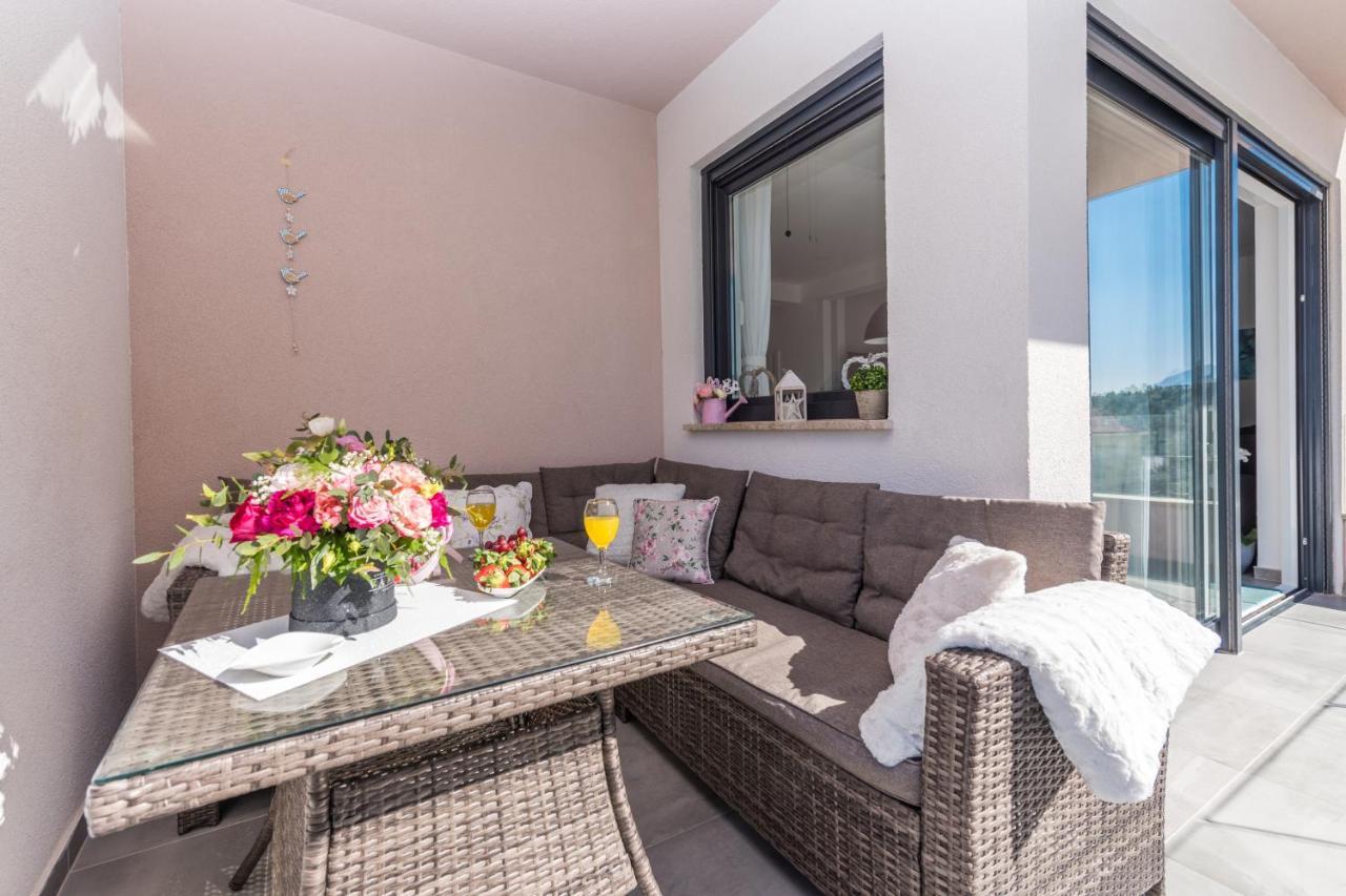 Apartment Amari Seaview Макарска Экстерьер фото